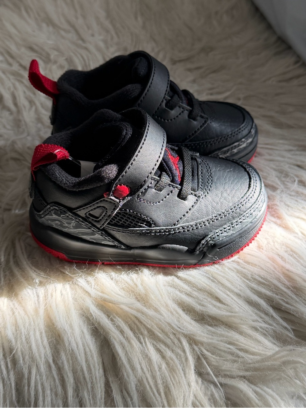 Jordan Toddler Black and Red Velcro Sneakers Size 4